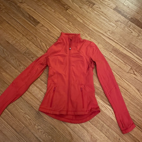 Lulu lemon sweater - Picture 1 of 1